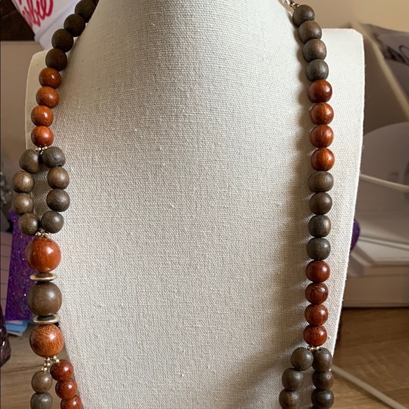 Vintage Wooden Beaded Necklace and Earring Set - Picture 5 of 6